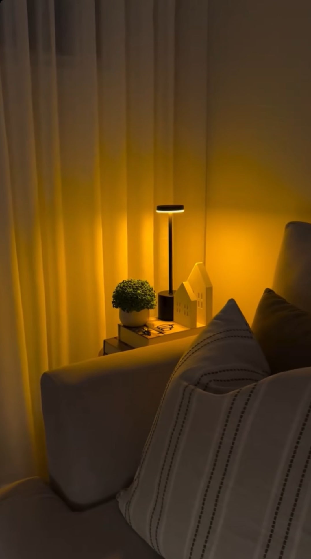 ✨ Rechargeable Metal Touch Lamp